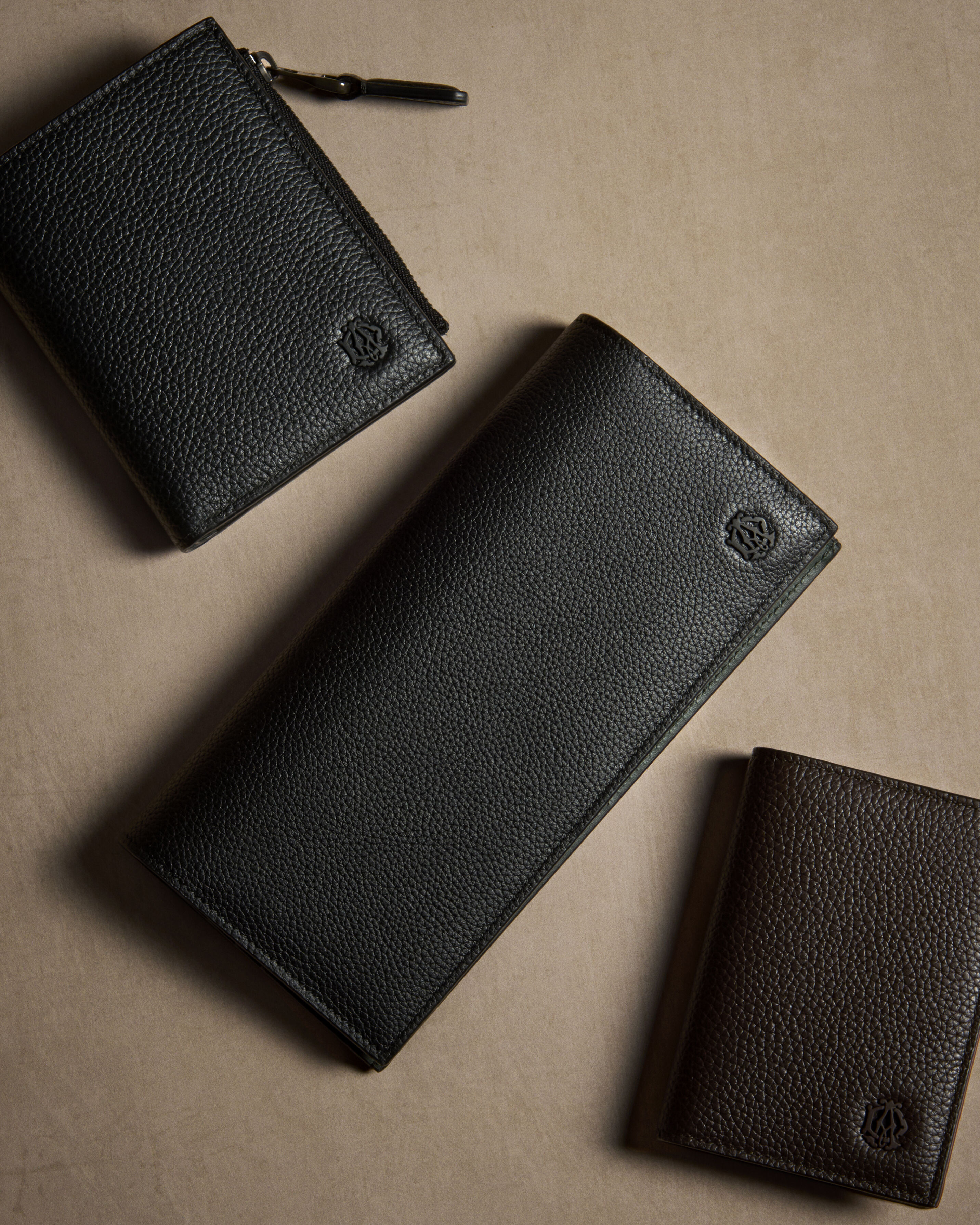 Dunhill クロコダイルレザー カフスリンク ネイビー Dunhill クロコダイルレザー カフスリンク ネイビー